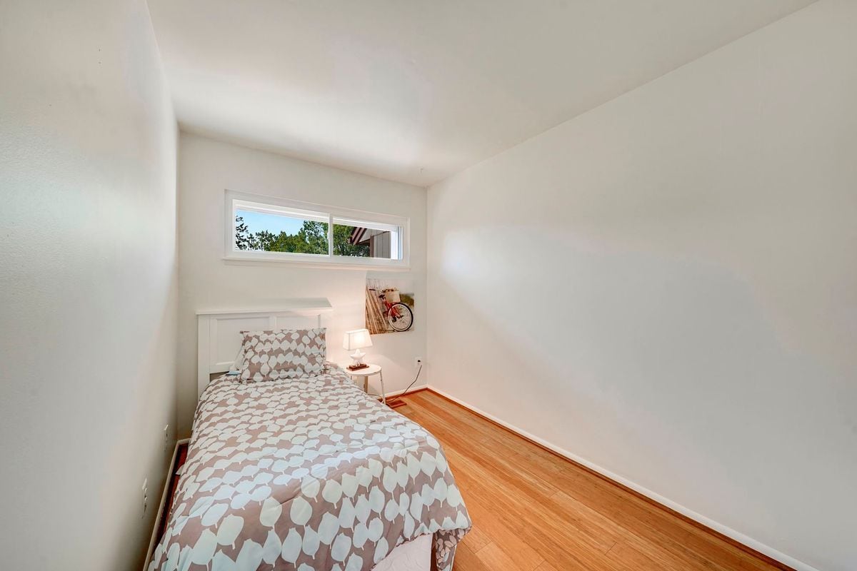 Building Photo - 1701 Westwind Way