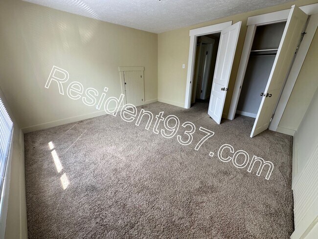 Building Photo - 2 Bed 2 Bath home