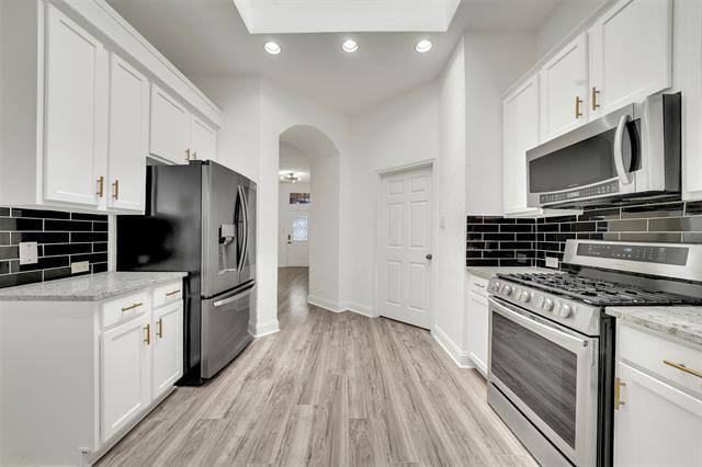 Building Photo - 5919 Vista Glen Ln