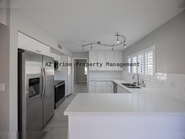 Building Photo - 16630 N 67th St