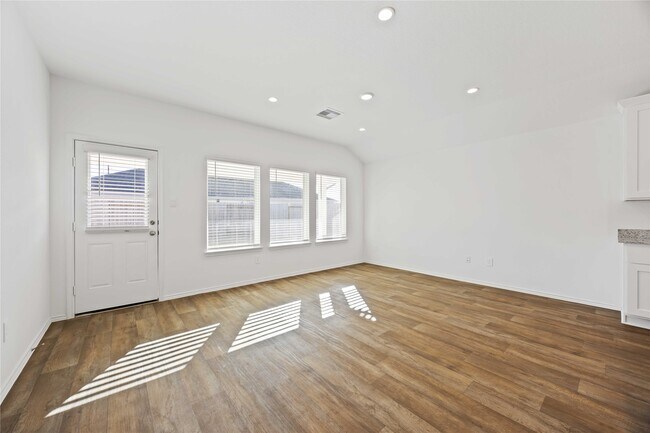 Building Photo - 3719 Lanercost Ln