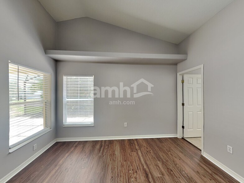 Building Photo - 33347 Irongate Dr