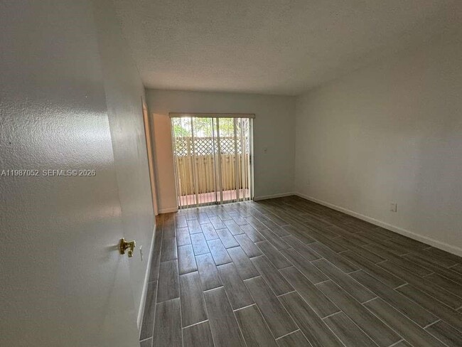 Building Photo - 8500 SW 109th Ave