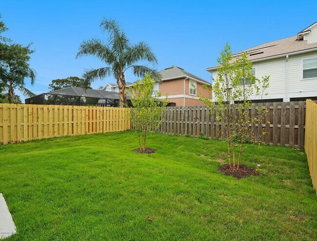 Building Photo - 4 Bedroom 3.5 bath Beauty in Just a Short Stroll to Jax Beach - Garage, Lawncare Included & Fence...