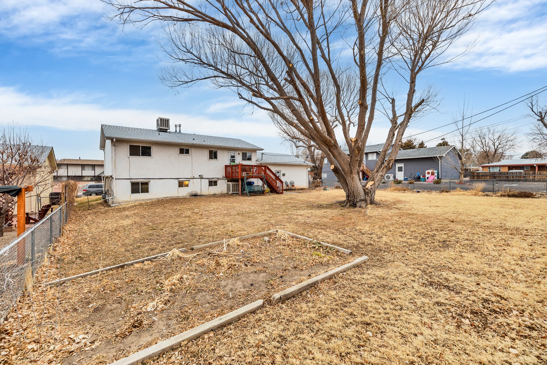 Building Photo - 6 Douglas Ln