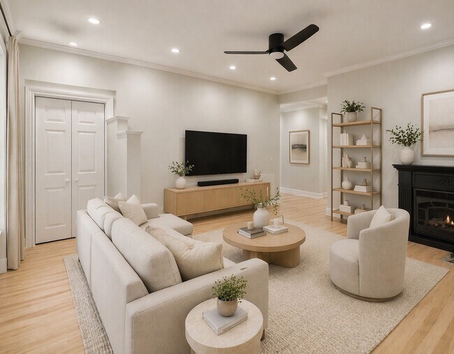 Building Photo - 1014 W George St