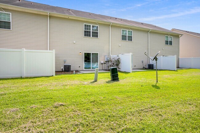 Building Photo - 190 Canyon Oak Loop