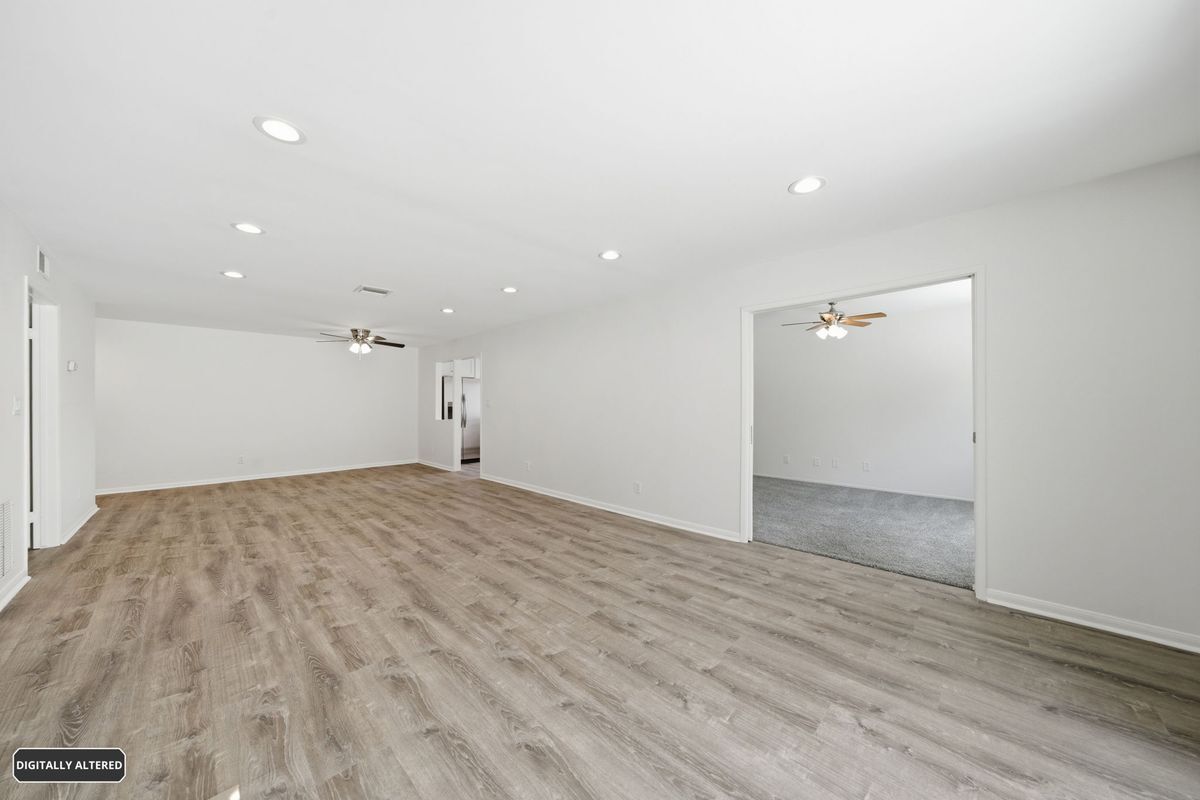 Building Photo - 12400 Montecito Rd