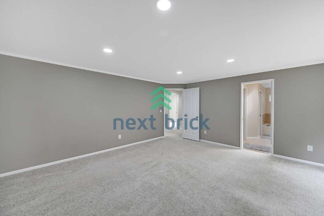 Building Photo - "Charming 3-Bedroom Retreat in Mill Creek with Spacious 2,125 Sq. Ft. Layout!"