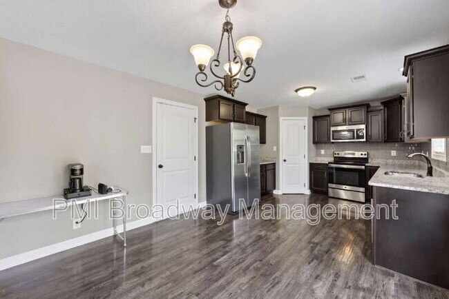 Building Photo - 1259 Eagle's View Dr