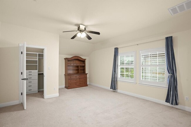 Building Photo - 121 Burgess Ln