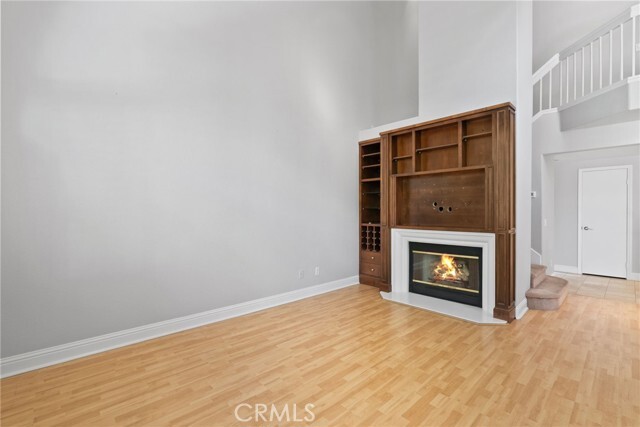 Building Photo - 4 Nightingale Dr