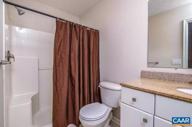 Building Photo - 3066 Crystal Spring Ln
