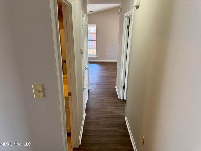 Building Photo - 4289 Brighton Dr