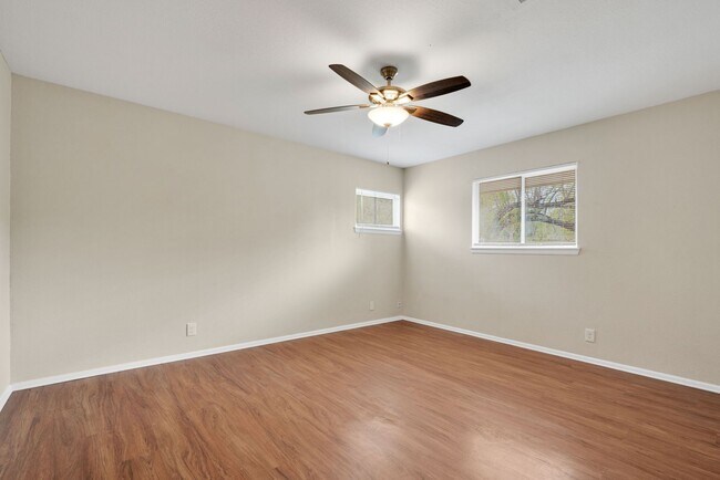 Building Photo - Two Story Rental in Castle Hills