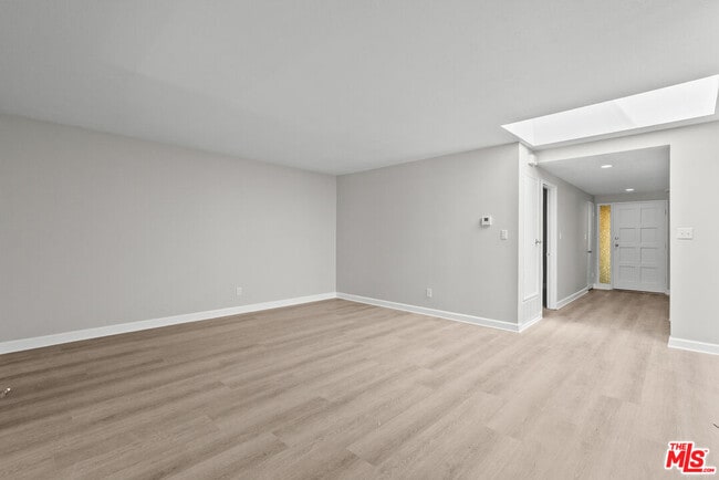 Building Photo - 26851 Oak Branch Cir