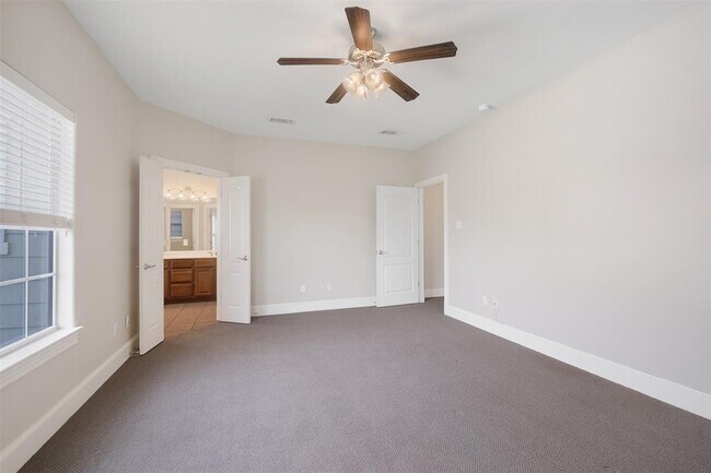 Building Photo - 6715 Windrift Way