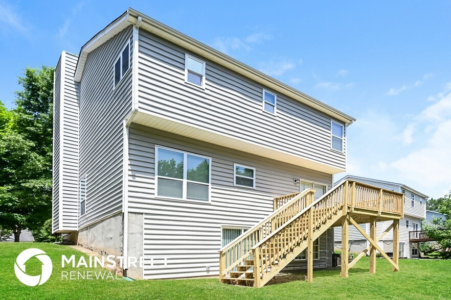 Building Photo - 8408 Bristol Ford Pl