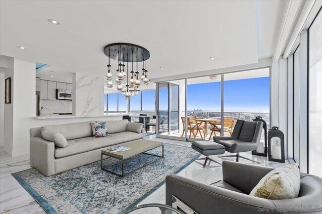 Building Photo - 1830 Avenida Del Mundo