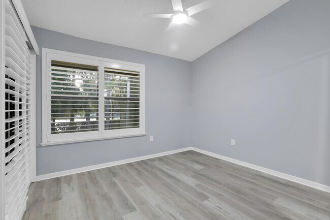 Building Photo - 13105 Belhaven Ct