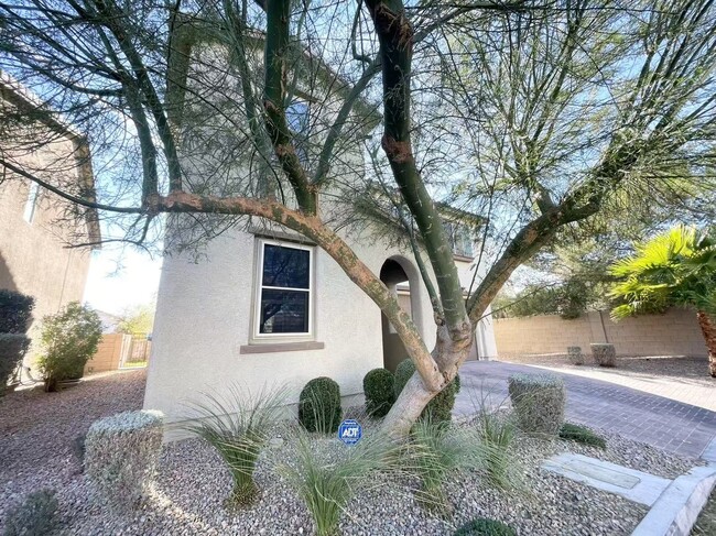 Building Photo - A stunning two-story single-family house