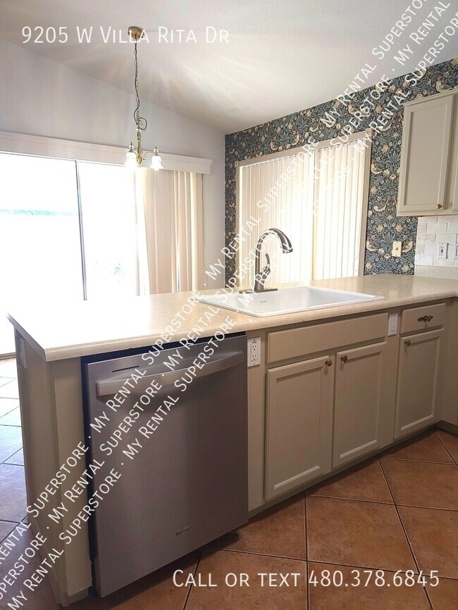 Building Photo - 9205 W Villa Rita Dr