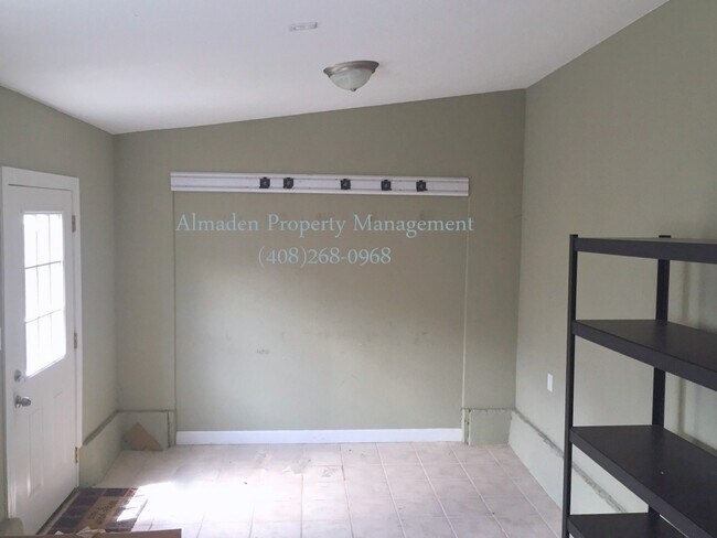 Building Photo - 924 Almaden Ave