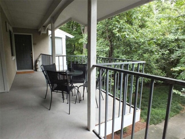 Building Photo - 5005 Wingate Way