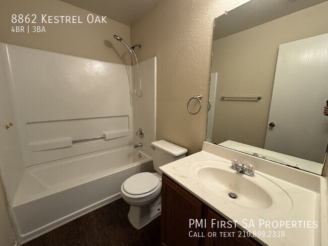 Building Photo - 8862 Kestrel Oak