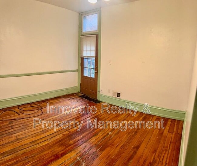 Building Photo - 4416 Locust Ave