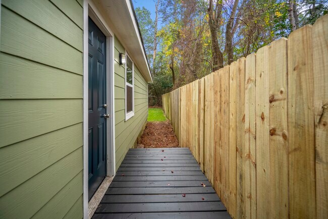 Building Photo - 628 Foster St