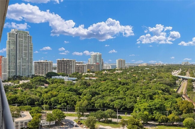 Building Photo - 60 SW 13th St