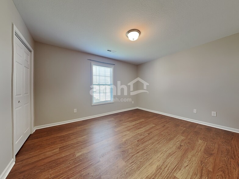 Building Photo - 8124 Cambridge Reserve Dr