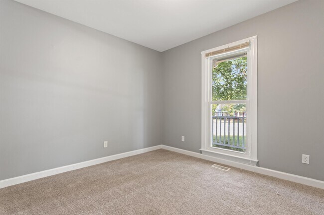 Building Photo - 918 Old Zebulon Rd