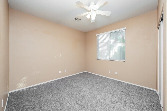 Building Photo - 5608 Rustic View Ct