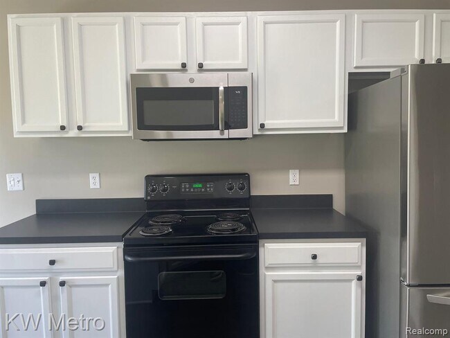 Building Photo - 500 Dockside Cir