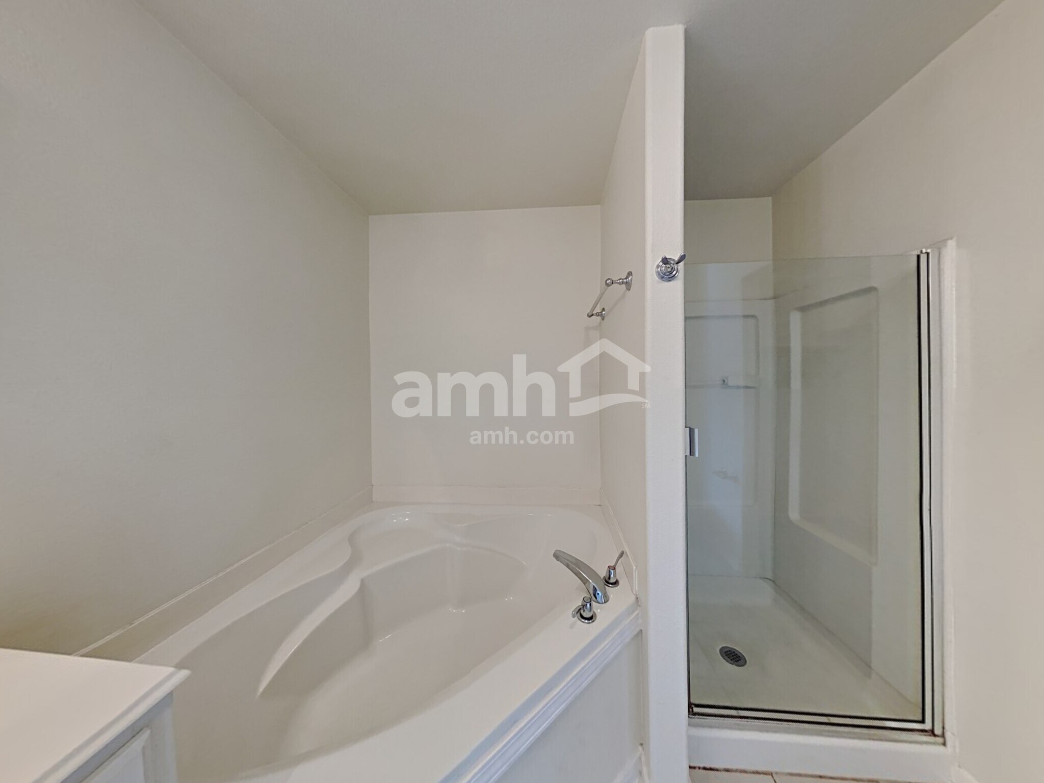 Building Photo - 28902 Llano River Loop