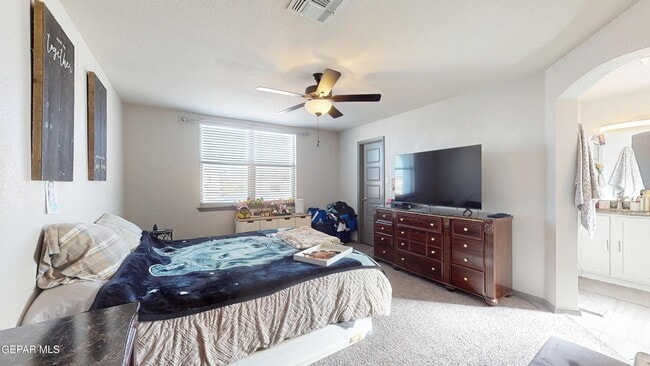 Building Photo - 240 S Halstead Dr