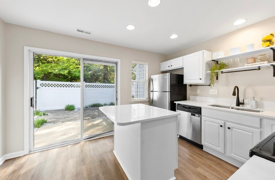 Building Photo - 12536 Hennigan Place Ln