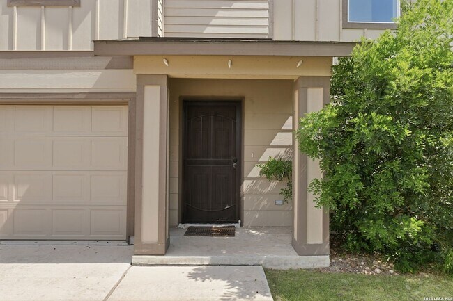 Building Photo - 6418 Dynamic Sound