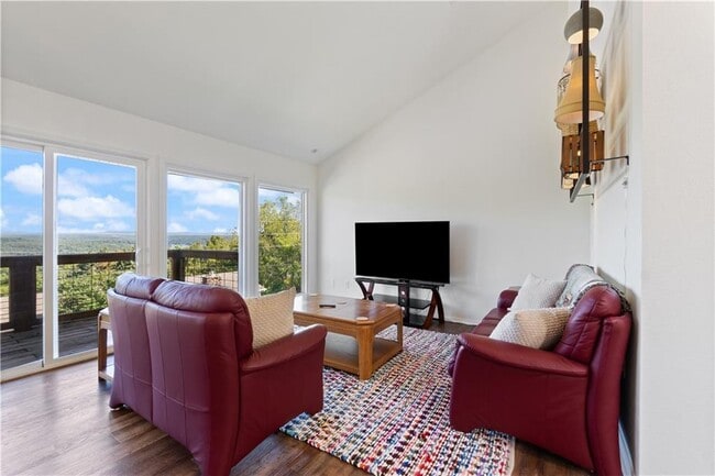 Building Photo - 14813 Dutchmans Dr