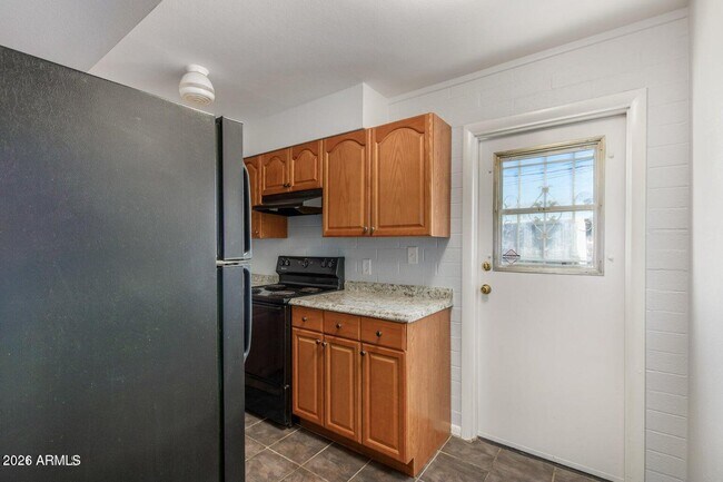 Building Photo - 2226 W Heatherbrae Dr