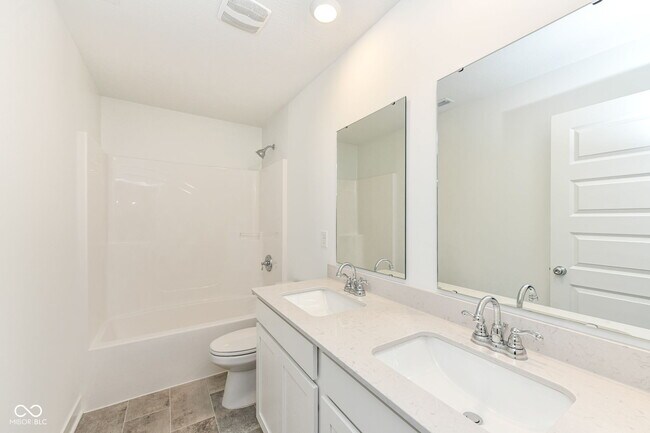 Building Photo - 16946 Daly Dr