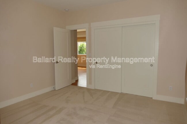 Building Photo - 3032 NW 59th St