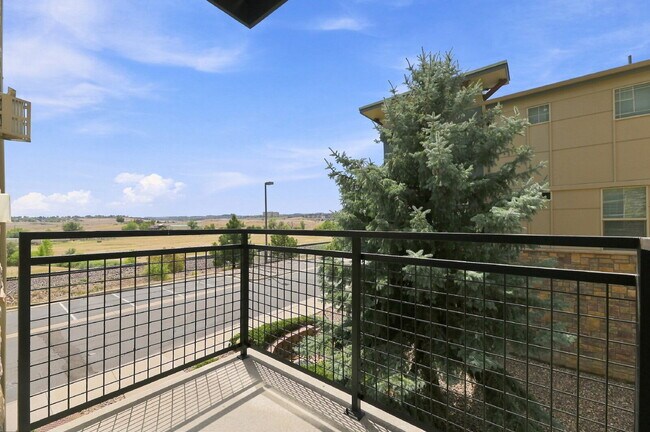 Building Photo - $2,195.95 - 2 bed, 2 bath Spacious Condo in Broomfield with AC and In Unit Laundry!