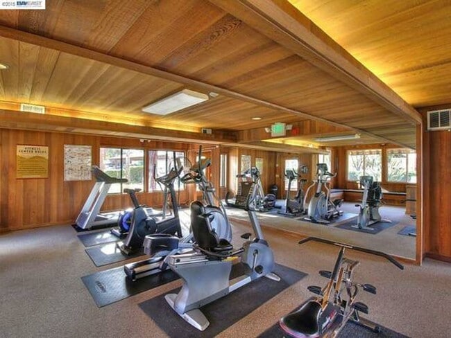 Building Photo - Deluxe Condo-2BR / 2BA near Santana Row/Santa Clara Valley Medical Center