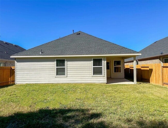 Building Photo - 27150 Grey Fox Run