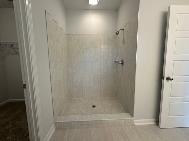 Building Photo - BRAND NEW HOME!
