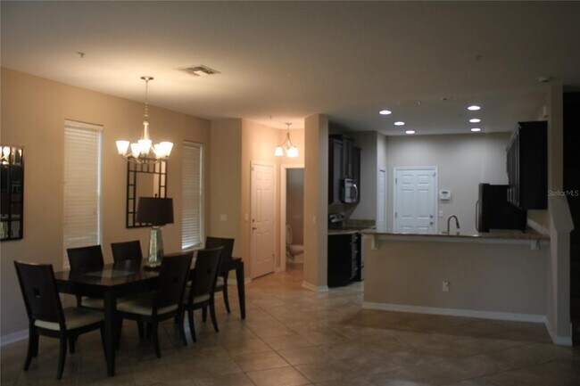 Building Photo - 14284 Desert Haven St