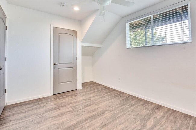 Building Photo - 7305 Grand Canyon Dr